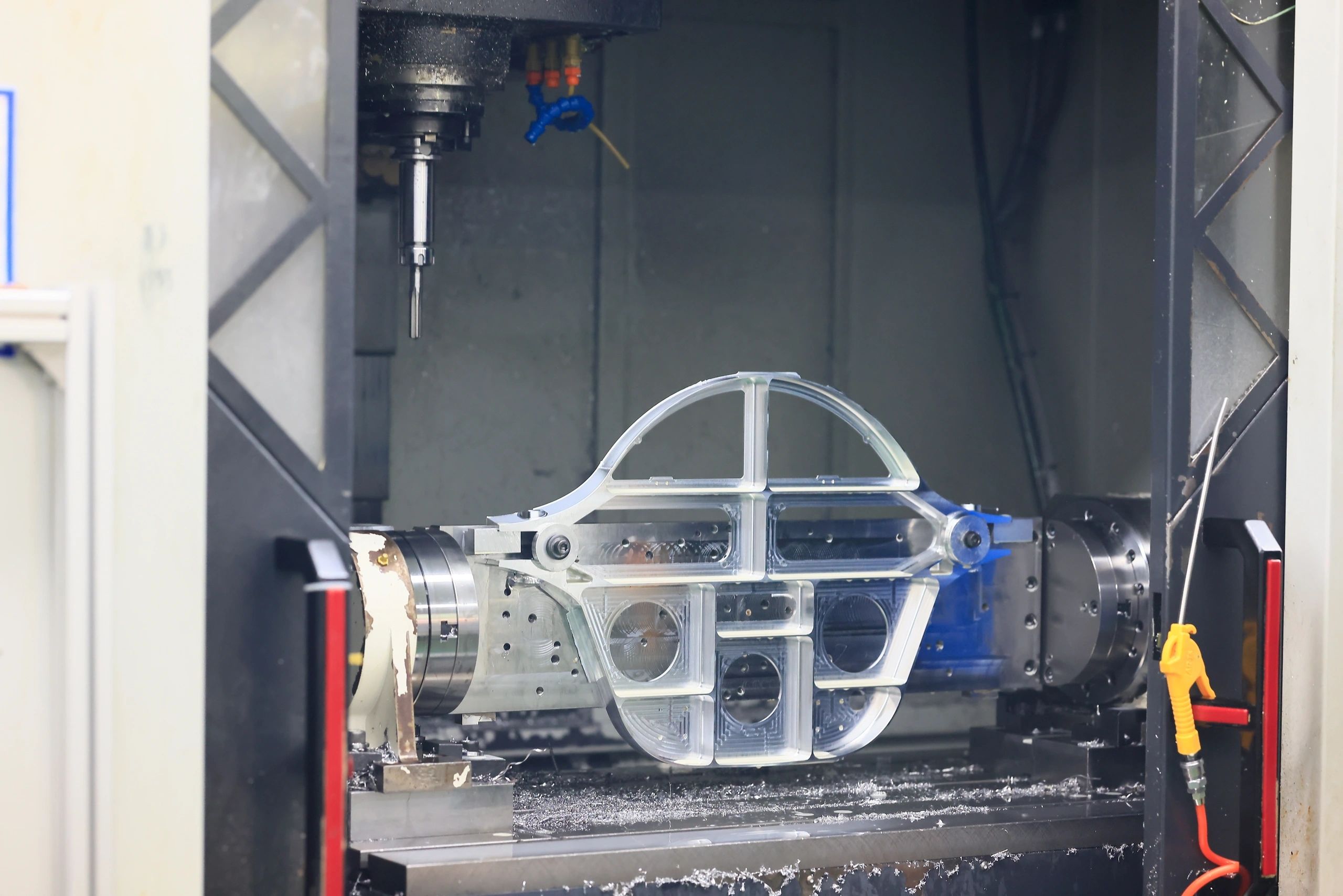 Machined aluminium aircraft structural frame in a 5-axis machining centre